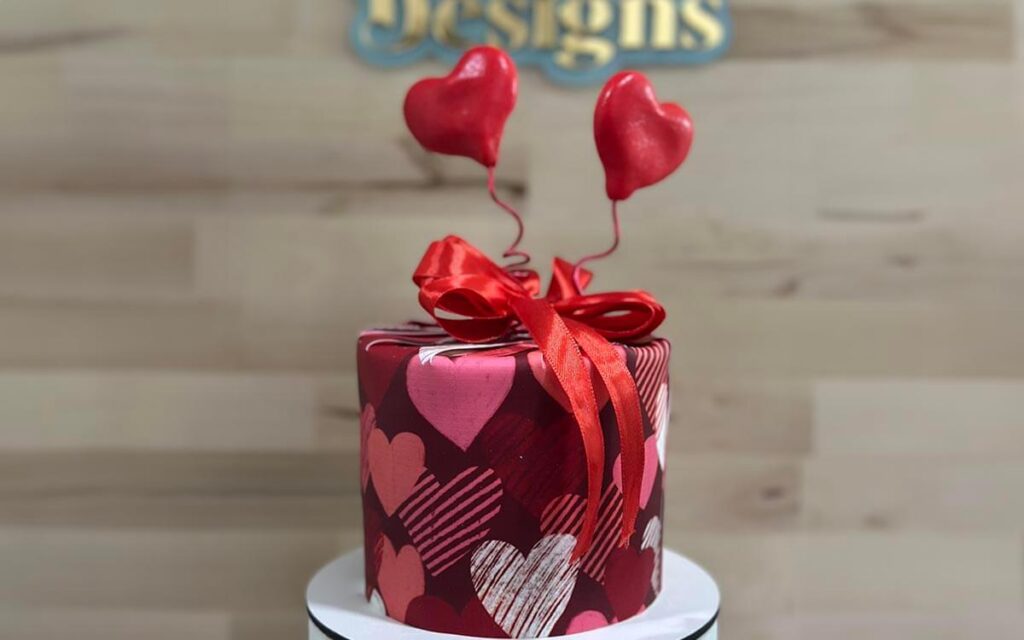 Tarta de San Valentín - regalo de corazones